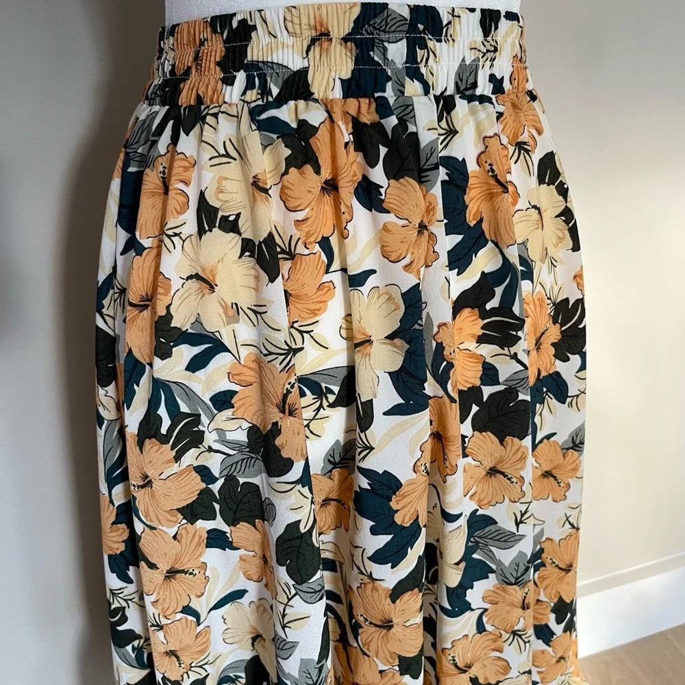 SHEIN Bright Floral Skirt Yellow Size Small - Picture 6 of 7